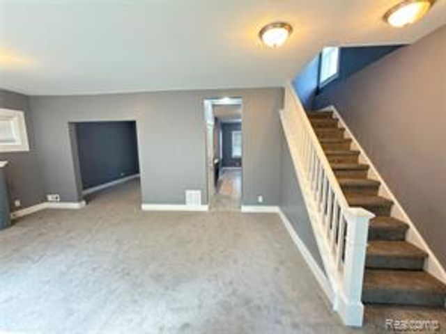 15 Forest Street, River Rouge, MI 48218