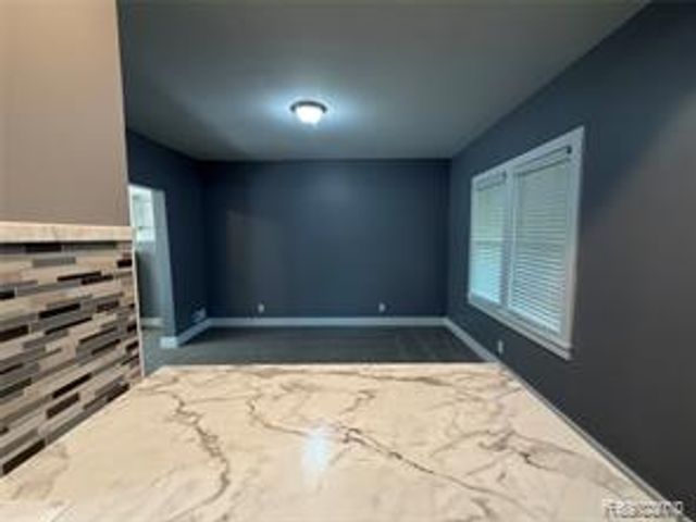 15 Forest Street, River Rouge, MI 48218