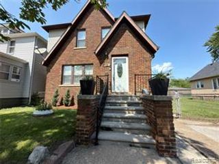 15 Forest Street, River Rouge, MI 48218