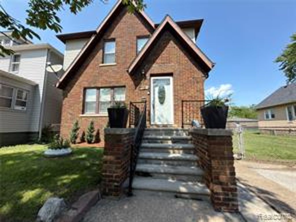 15 Forest Street, River Rouge, MI 48218