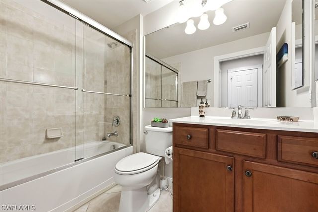 8664 Genova CT, Naples, FL 34114