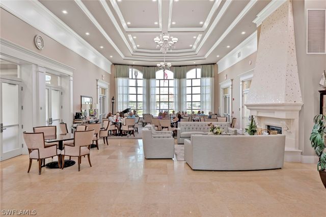 8664 Genova CT, Naples, FL 34114