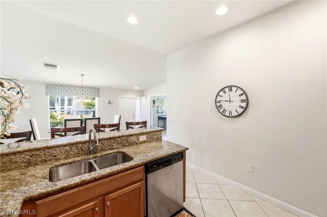 8664 Genova CT, Naples, FL 34114