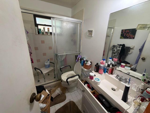 906 SW 9th Street Circle 207, Boca Raton, FL 33486