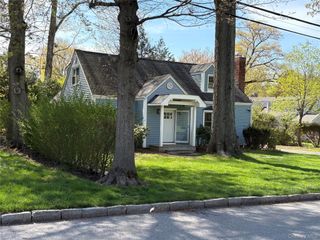 15 Homewood Road, Hartsdale, NY 10530