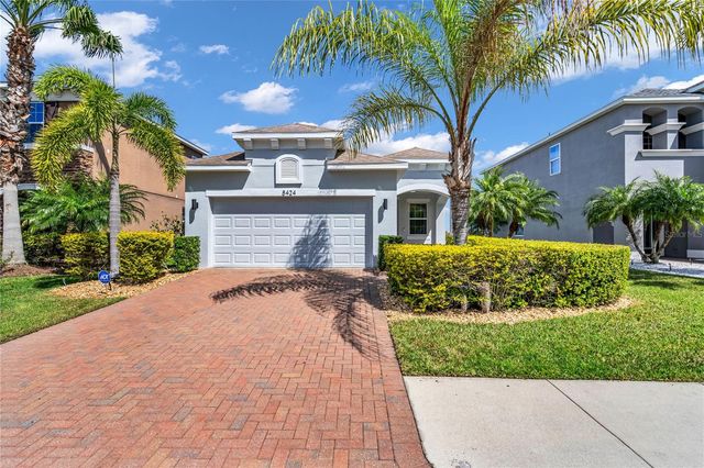 8424 NANDINA DRIVE, Sarasota, FL 34240