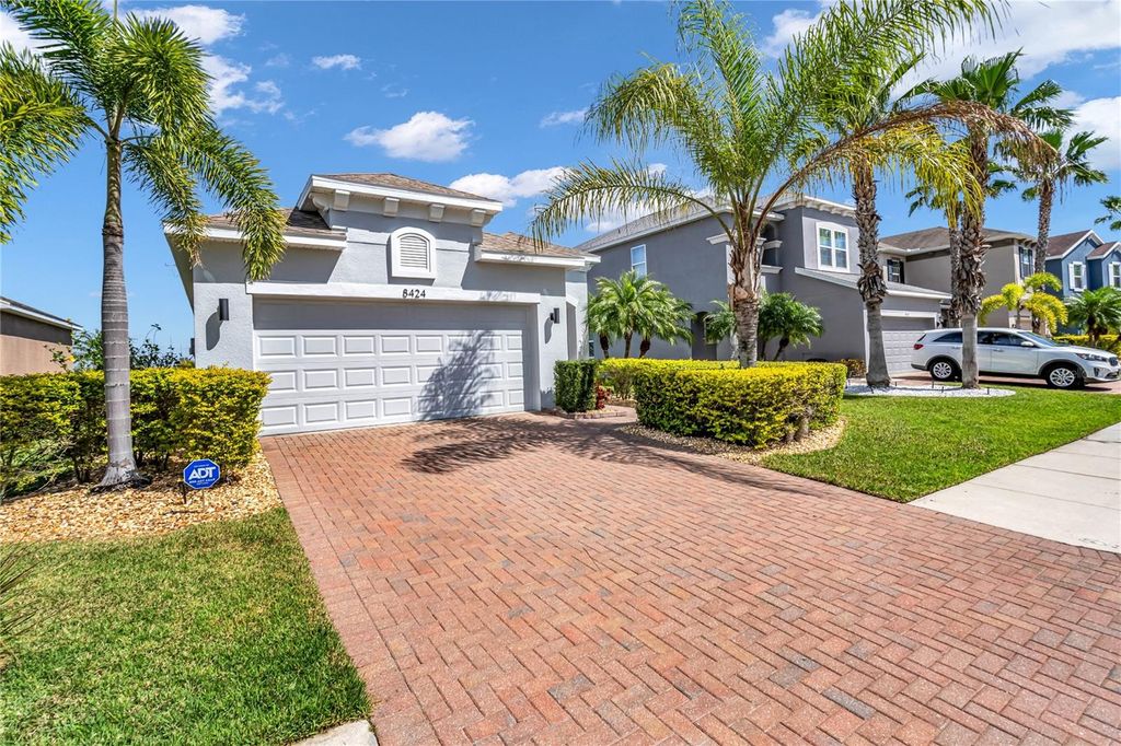 8424 NANDINA DRIVE, Sarasota, FL 34240