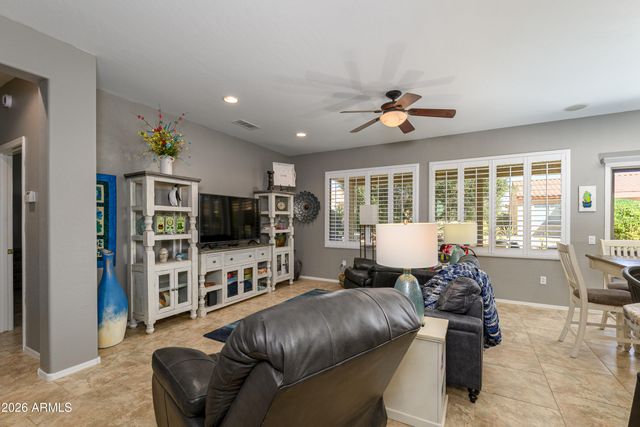 16816 W PALISADE TRAIL Lane, Surprise, AZ 85387