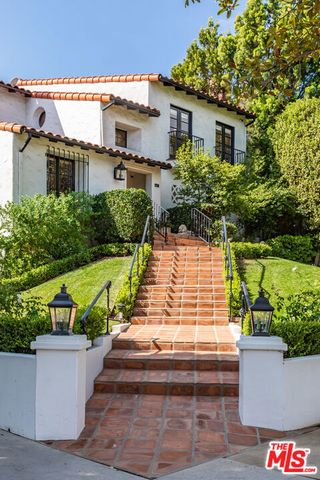 365 Comstock Avenue, Los Angeles, CA 90024