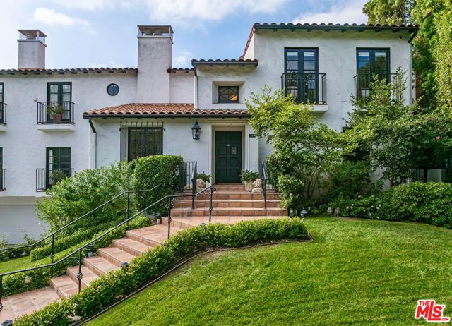 365 Comstock Avenue, Los Angeles, CA 90024