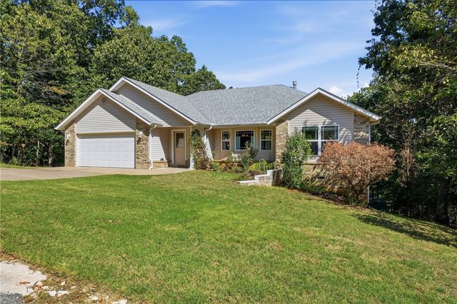 1 Bacton Lane, Bella Vista, AR 72714