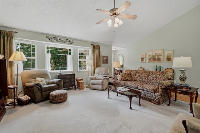 1 Bacton Lane, Bella Vista, AR 72714