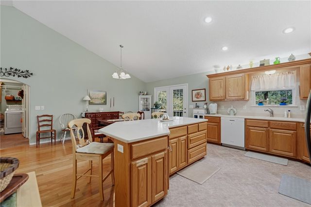 1 Bacton Lane, Bella Vista, AR 72714