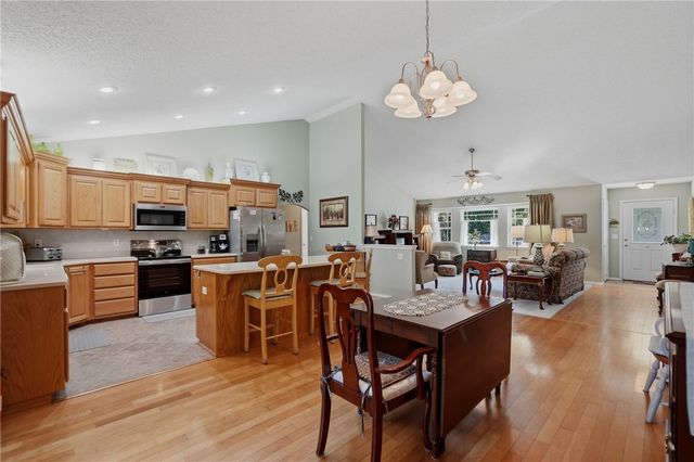 1 Bacton Lane, Bella Vista, AR 72714
