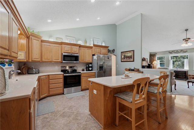 1 Bacton Lane, Bella Vista, AR 72714