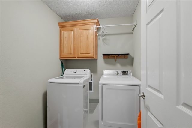 1 Bacton Lane, Bella Vista, AR 72714