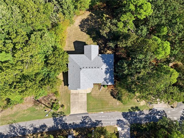 1 Bacton Lane, Bella Vista, AR 72714