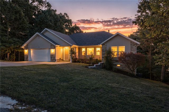1 Bacton Lane, Bella Vista, AR 72714