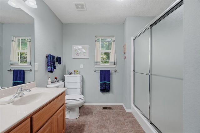 1 Bacton Lane, Bella Vista, AR 72714
