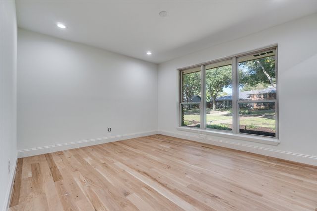 4426 Laren Lane, Dallas, TX 75244