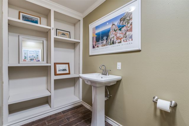 4426 Laren Lane, Dallas, TX 75244