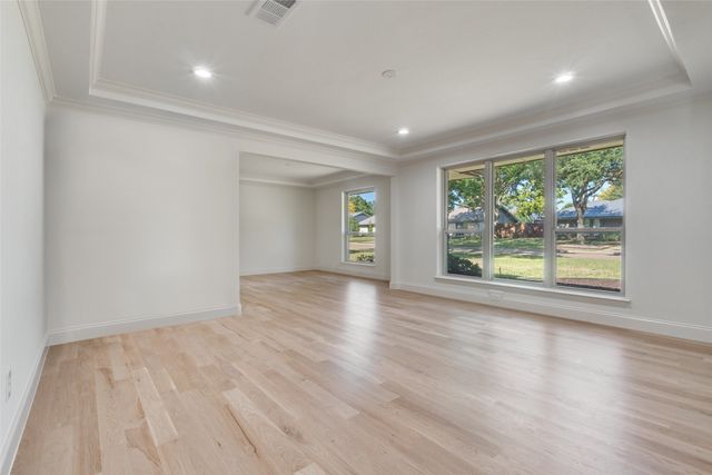 4426 Laren Lane, Dallas, TX 75244