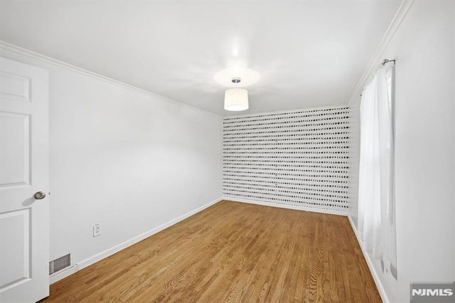 312 Lakeview Drive, Newton, NJ 07860