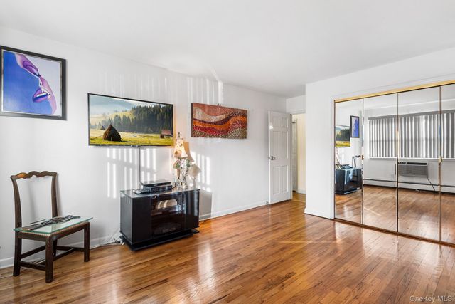 210 Fulton Street 1A, Farmingdale, NY 11735