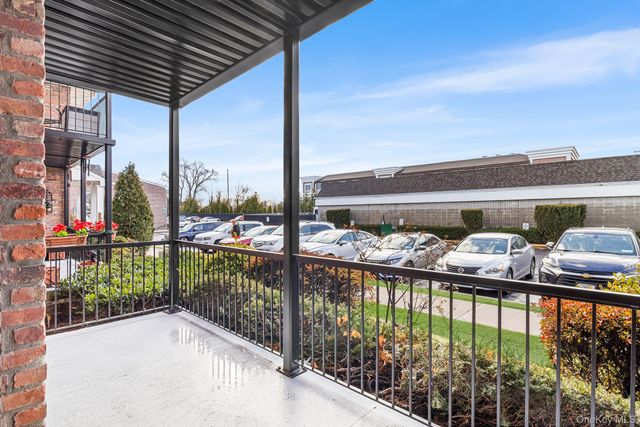 210 Fulton Street 1A, Farmingdale, NY 11735