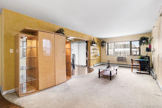 210 Fulton Street 1A, Farmingdale, NY 11735