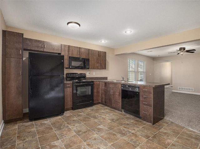 254 Pointe Lane, Raymore, MO 64083