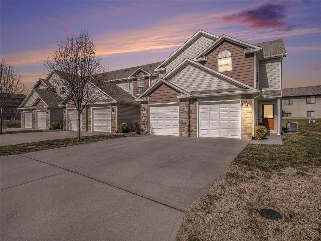 254 Pointe Lane, Raymore, MO 64083