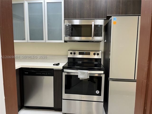 2231 NW 9th Pl H, Fort Lauderdale, FL 33311