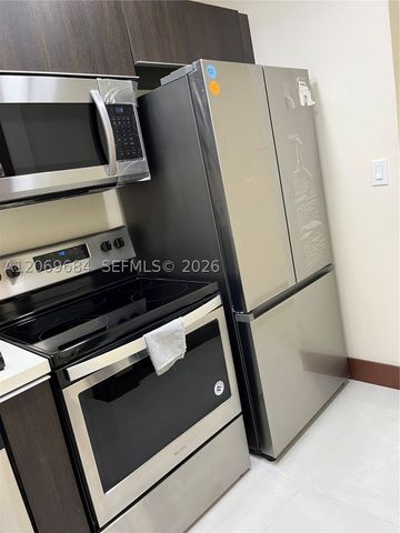 2231 NW 9th Pl H, Fort Lauderdale, FL 33311