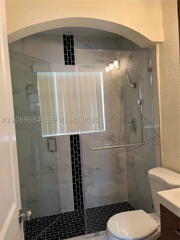 2231 NW 9th Pl H, Fort Lauderdale, FL 33311