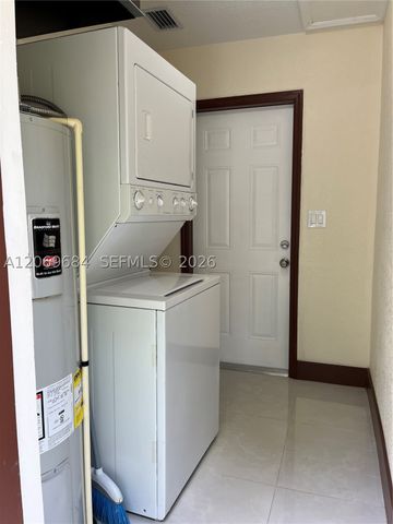 2231 NW 9th Pl H, Fort Lauderdale, FL 33311