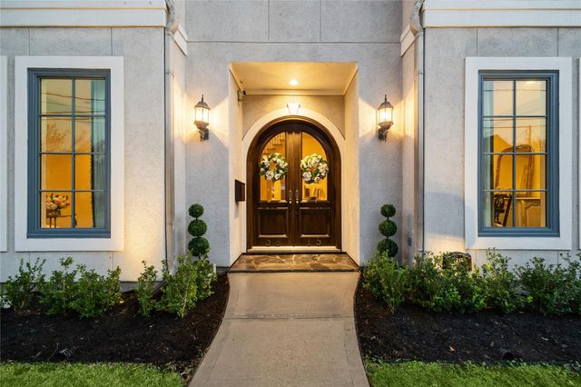 3815 Marquette Street, Houston, TX 77005