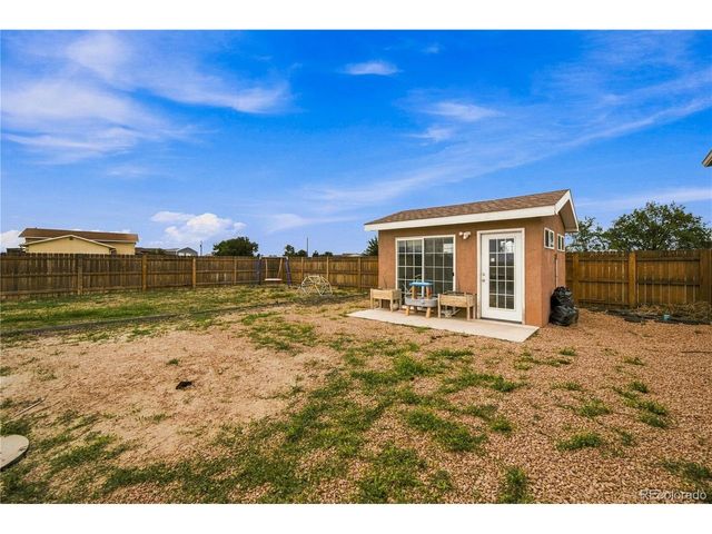 545 Tidy Dr, Pueblo West, CO 81007