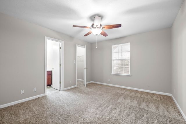 3884 Northeast Dr Apt C, Clarksville, TN 37040
