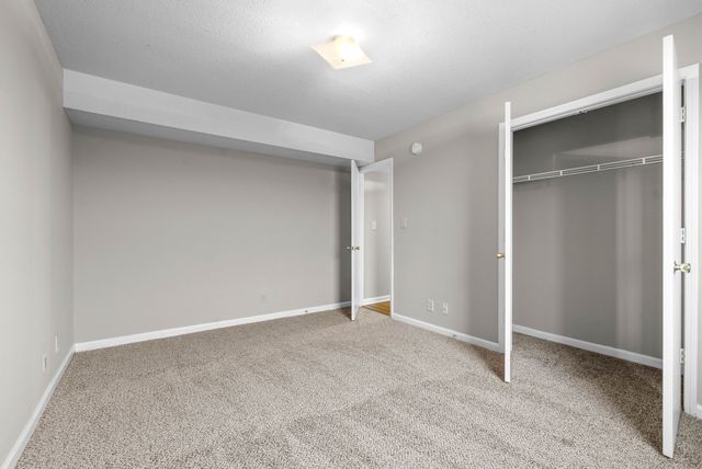 3884 Northeast Dr Apt C, Clarksville, TN 37040