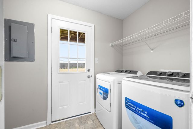 3884 Northeast Dr Apt C, Clarksville, TN 37040