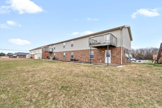 3884 Northeast Dr Apt C, Clarksville, TN 37040