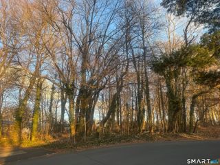 305 Grandview Avenue, Hamden, CT 06514