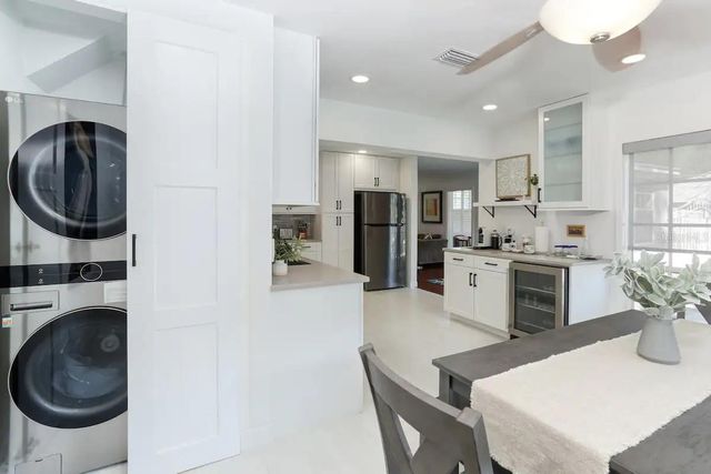 4014 W PALMIRA AVENUE, Tampa, FL 33629