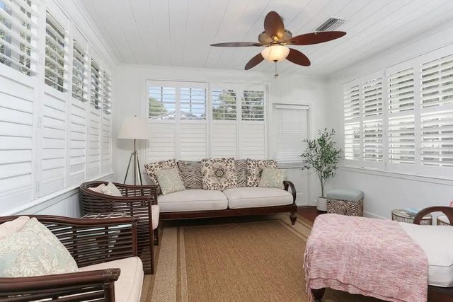 4014 W PALMIRA AVENUE, Tampa, FL 33629