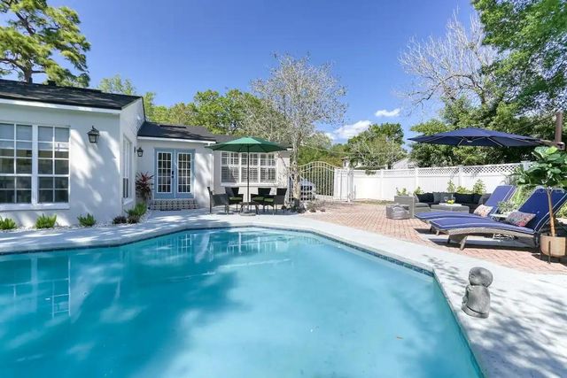 4014 W PALMIRA AVENUE, Tampa, FL 33629