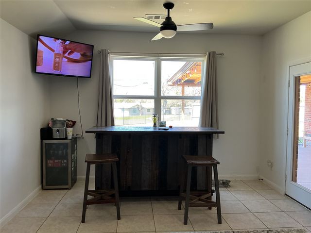 721 Meadow Springs Drive, Glenn Heights, TX 75154