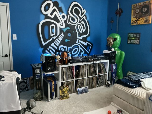 721 Meadow Springs Drive, Glenn Heights, TX 75154