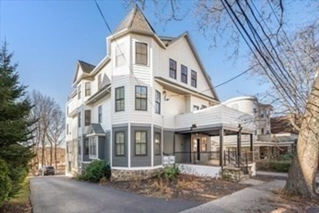202 Rawson Road PH 3, Brookline, MA 02445
