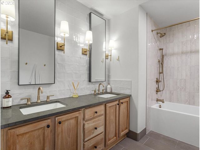 10300 Ne 95TH Ave, Vancouver, WA 98662